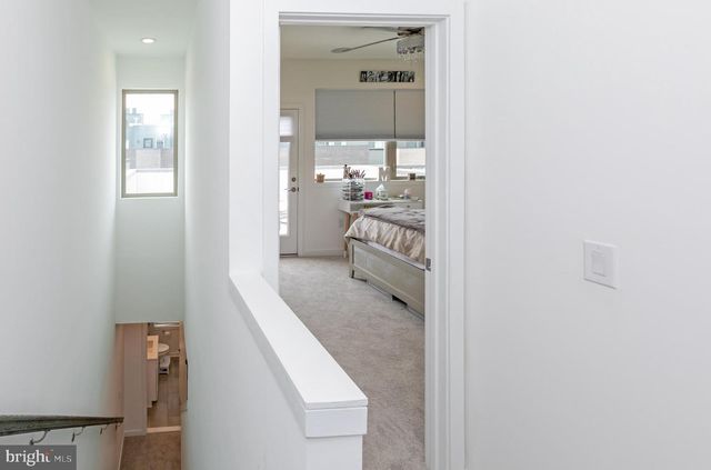 3123 BEACHVIEW LN, Philadelphia, PA 19125