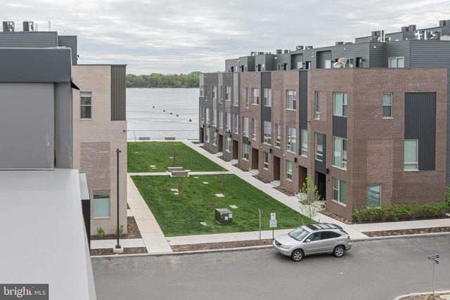 3123 BEACHVIEW LN, Philadelphia, PA 19125