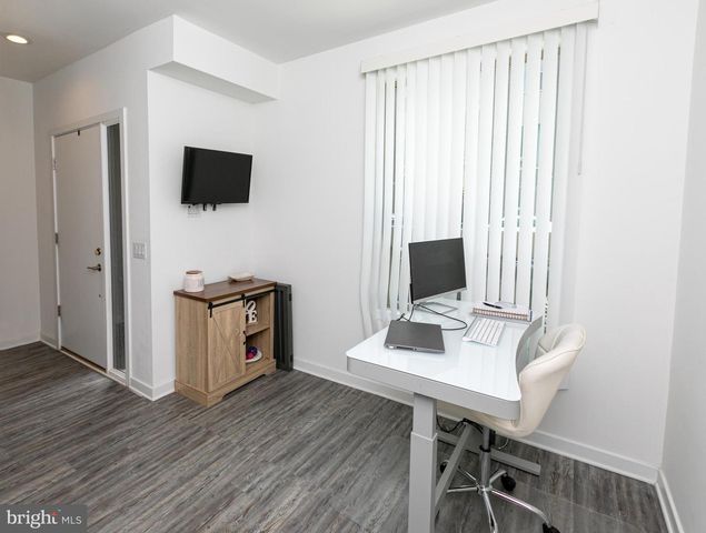 3123 BEACHVIEW LN, Philadelphia, PA 19125