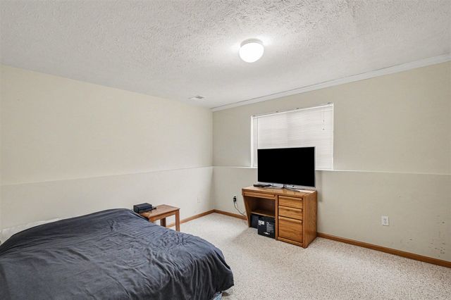 7460 15 Mile Road, Cedar Springs, MI 49319