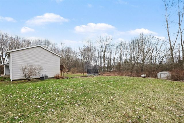 7460 15 Mile Road, Cedar Springs, MI 49319