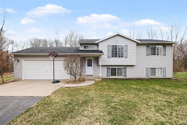 7460 15 Mile Road, Cedar Springs, MI 49319