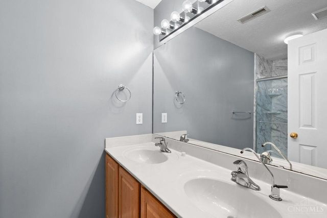 6768 Pondfield Lane, Mason, OH 45040