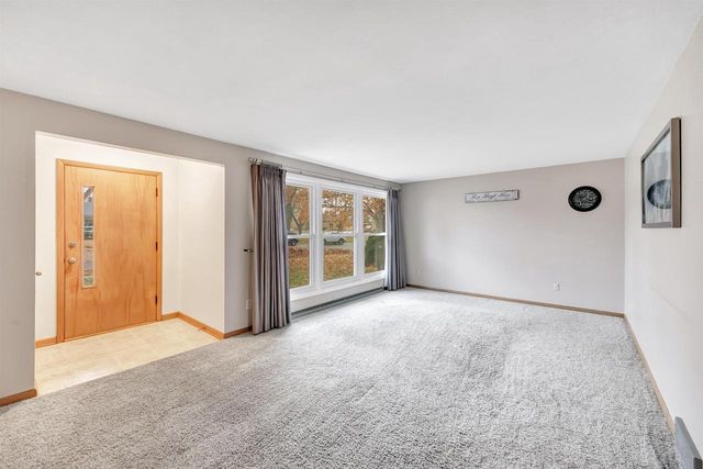 1549 FOELLER DRIVE, Green Bay, WI 54302