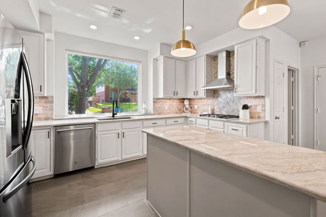 3201 Shady Glen Drive, Grapevine, TX 76051