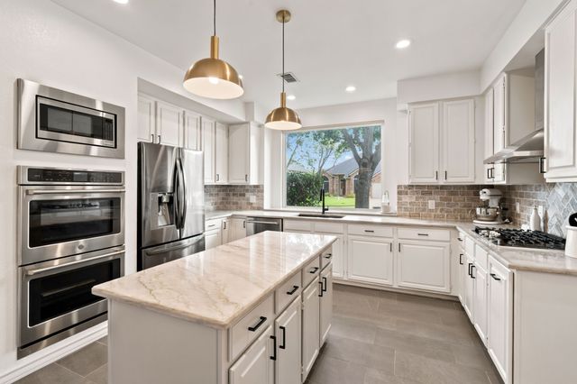 3201 Shady Glen Drive, Grapevine, TX 76051