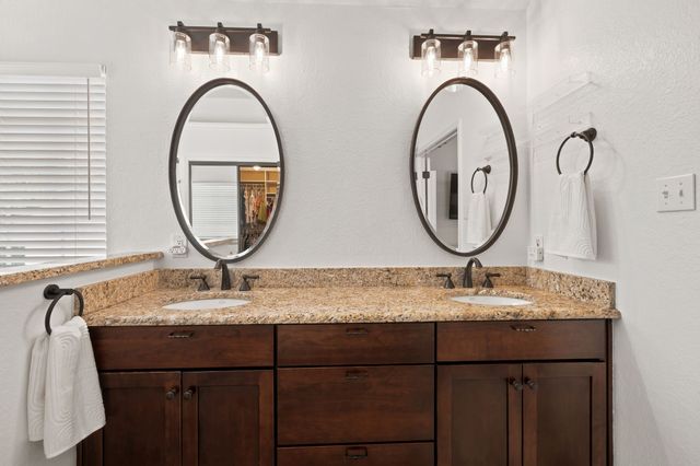 3201 Shady Glen Drive, Grapevine, TX 76051