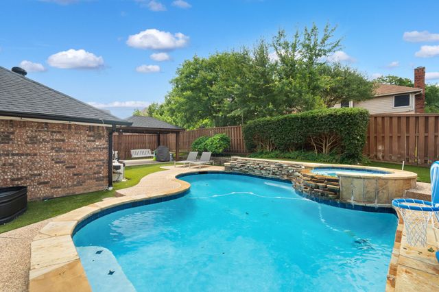 3201 Shady Glen Drive, Grapevine, TX 76051