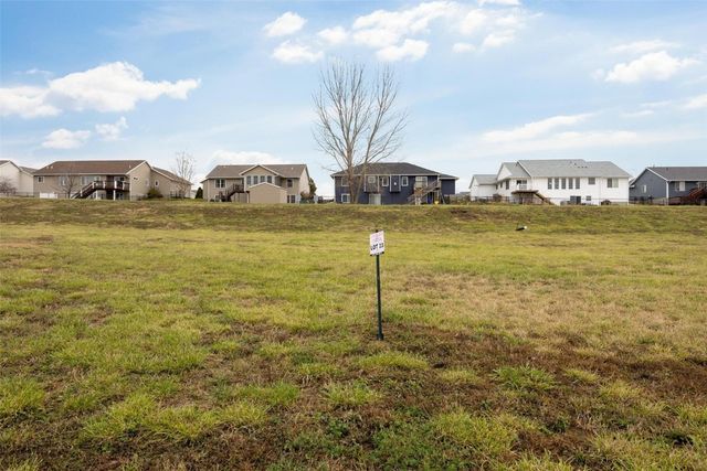 124 Shiloh Vista Avenue, Urbana, IA 52345