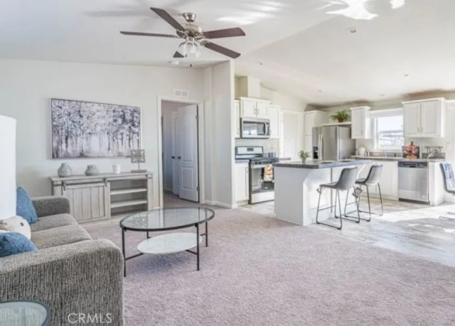 250 San Carlos, Hemet, CA 92543