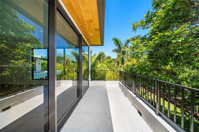 6250 SW 78th St, South Miami, FL 33143