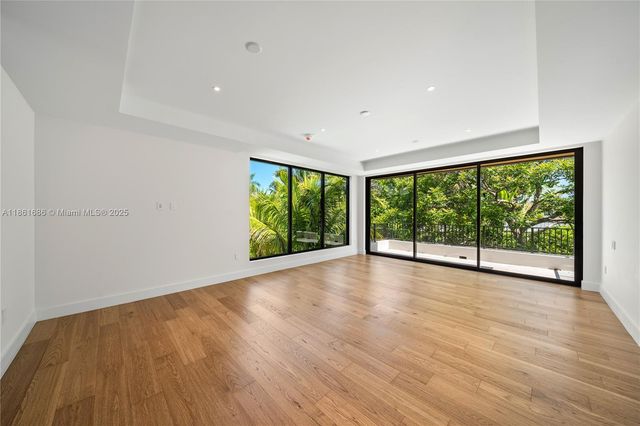 6250 SW 78th St, South Miami, FL 33143