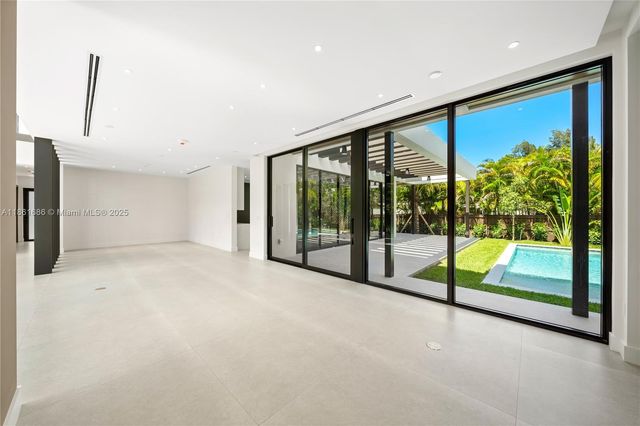 6250 SW 78th St, South Miami, FL 33143