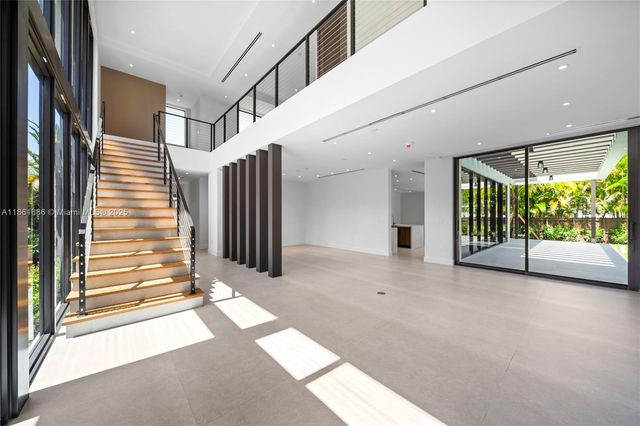 6250 SW 78th St, South Miami, FL 33143