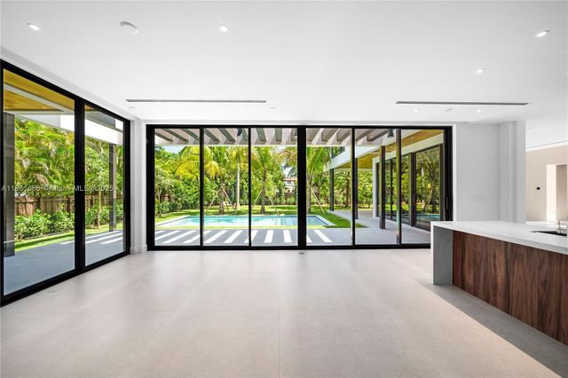 6250 SW 78th St, South Miami, FL 33143