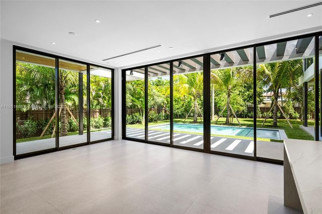 6250 SW 78th St, South Miami, FL 33143