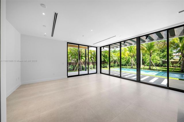 6250 SW 78th St, South Miami, FL 33143