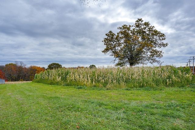 748-A Stafford St, Leicester, MA 01542