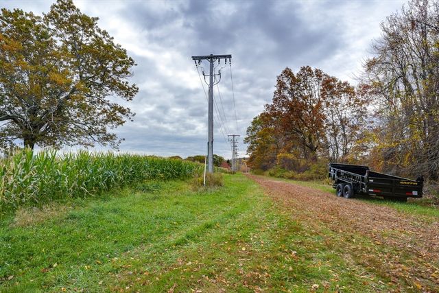 748-A Stafford St, Leicester, MA 01542