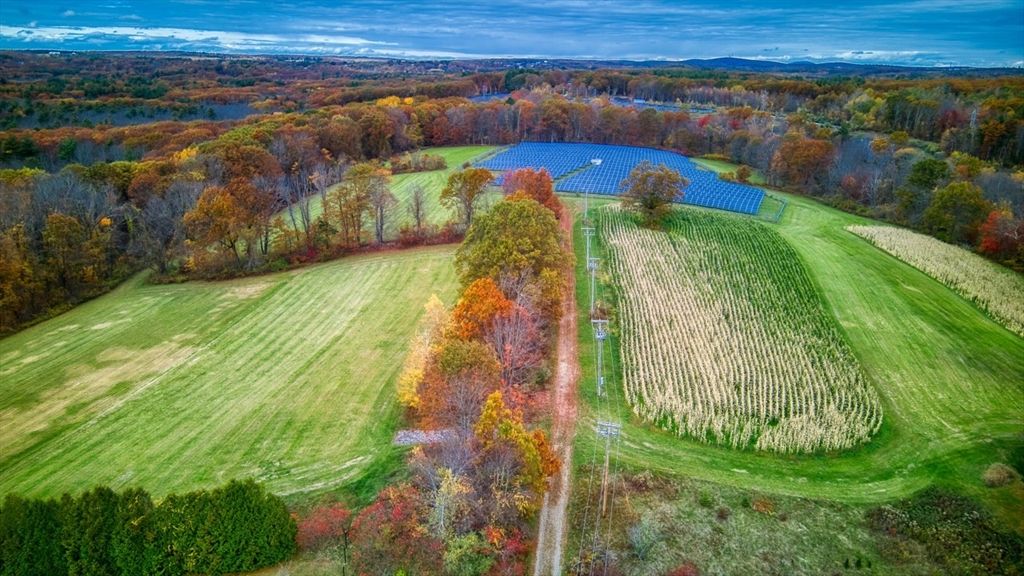 748-A Stafford St, Leicester, MA 01542