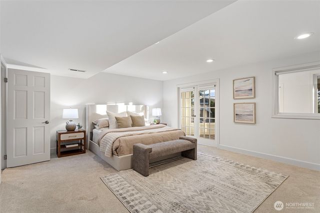 5525 Highland Drive, Bellevue, WA 98006