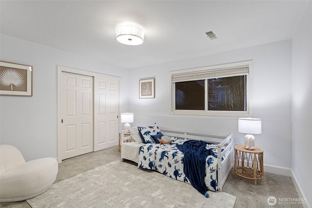 5525 Highland Drive, Bellevue, WA 98006