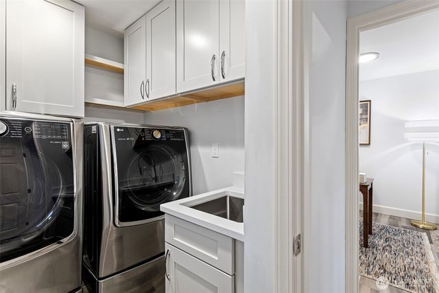 5525 Highland Drive, Bellevue, WA 98006