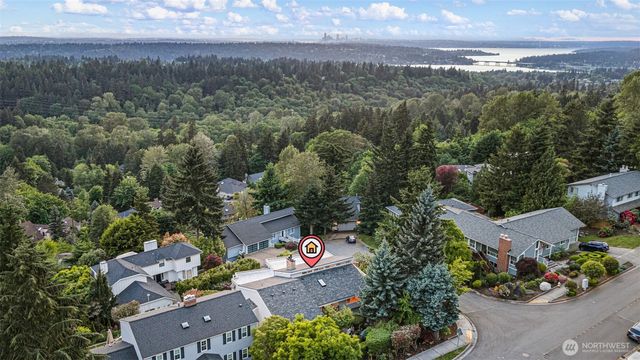 5525 Highland Drive, Bellevue, WA 98006