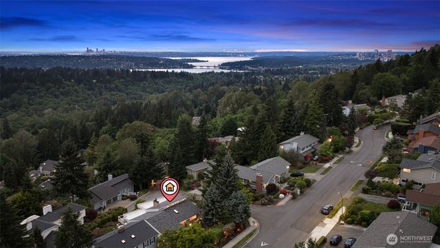 5525 Highland Drive, Bellevue, WA 98006