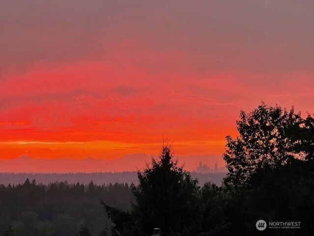 5525 Highland Drive, Bellevue, WA 98006