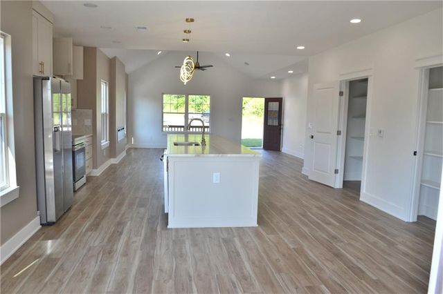 1619 N 55th Street, Kansas City, KS 66102
