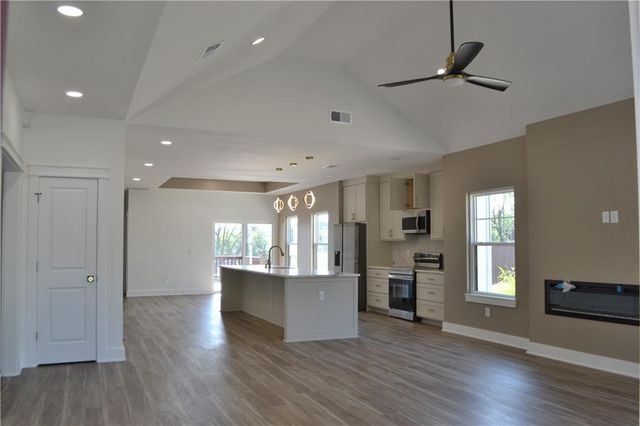 1619 N 55th Street, Kansas City, KS 66102
