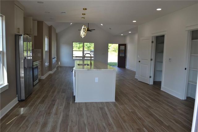 1619 N 55th Street, Kansas City, KS 66102