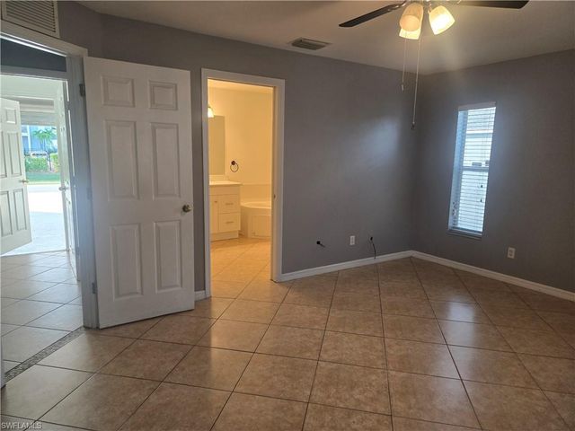 301 SW 14th PL, Cape Coral, FL 33991