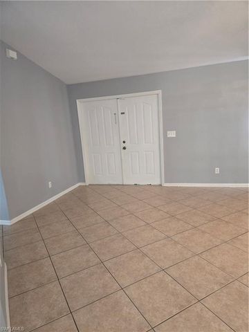 301 SW 14th PL, Cape Coral, FL 33991