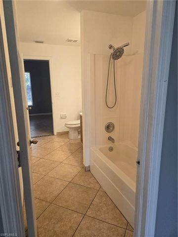 301 SW 14th PL, Cape Coral, FL 33991