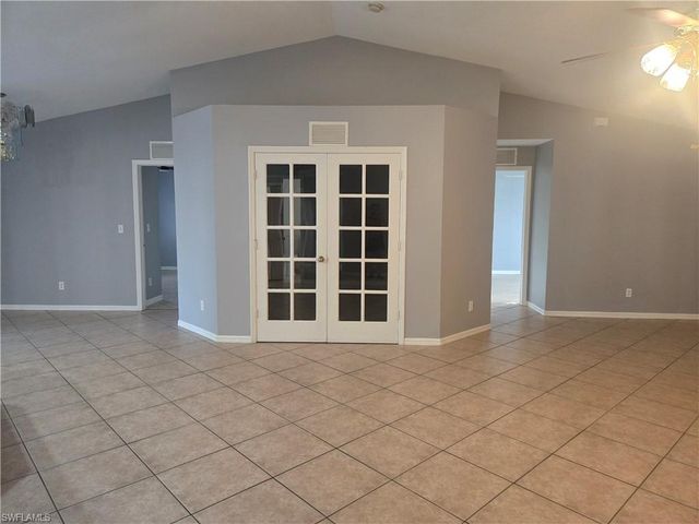 301 SW 14th PL, Cape Coral, FL 33991