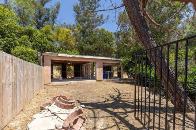 5488 New Mills Rd, San Diego, CA 92115