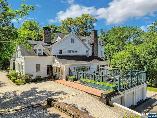 9 E Saddle River Road, Saddle River, NJ 07458