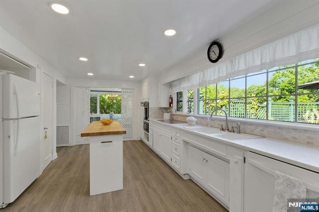 9 E Saddle River Road, Saddle River, NJ 07458