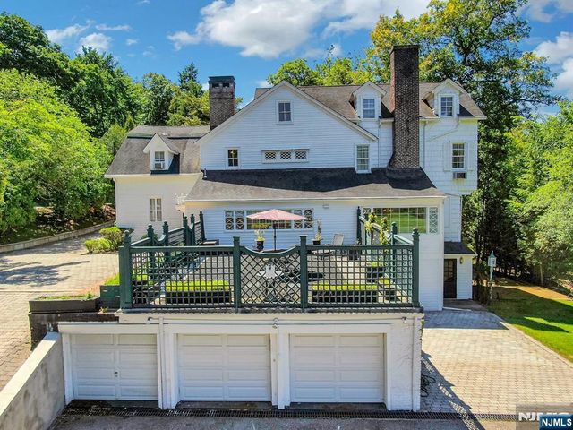 9 E Saddle River Road, Saddle River, NJ 07458