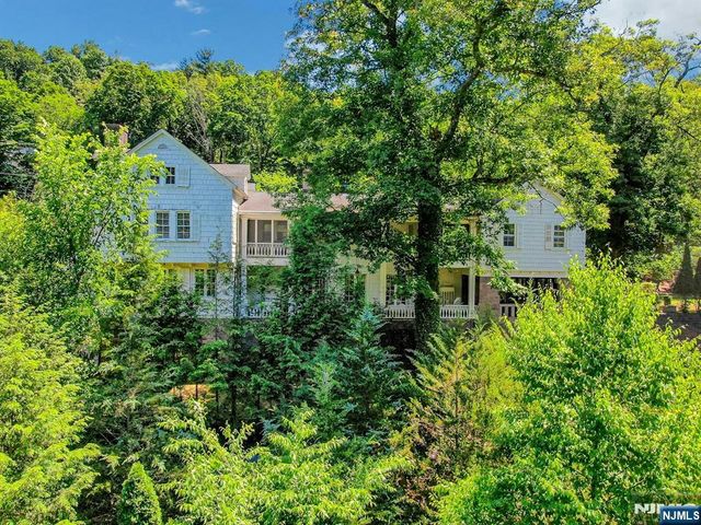 9 E Saddle River Road, Saddle River, NJ 07458