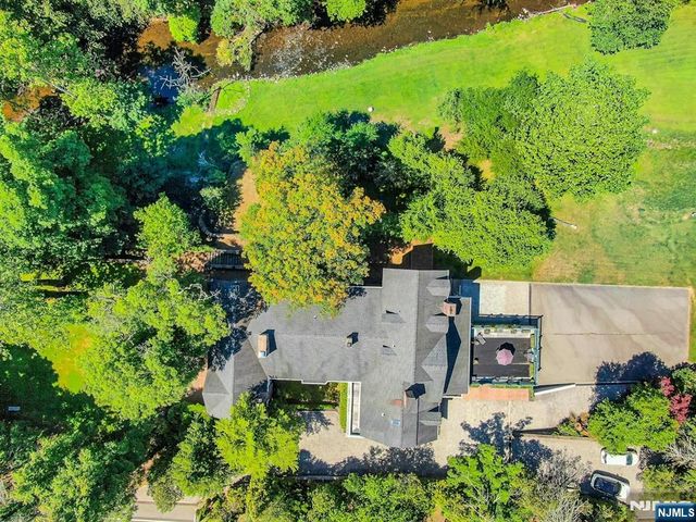 9 E Saddle River Road, Saddle River, NJ 07458