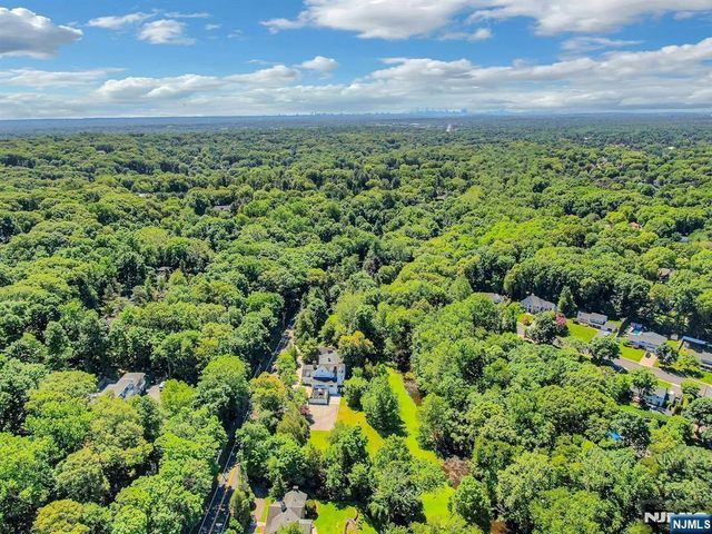 9 E Saddle River Road, Saddle River, NJ 07458