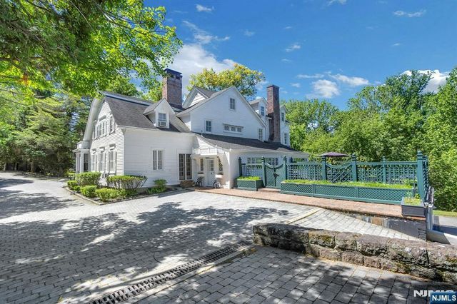 9 E Saddle River Road, Saddle River, NJ 07458