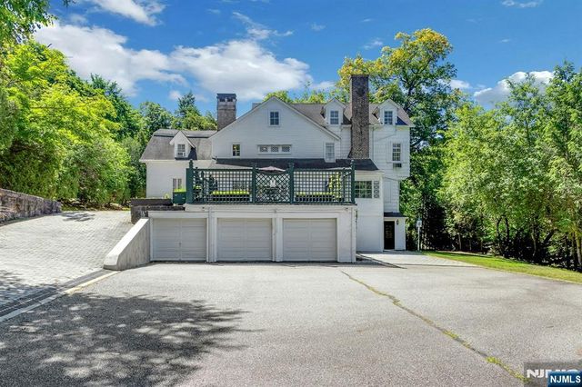 9 E Saddle River Road, Saddle River, NJ 07458