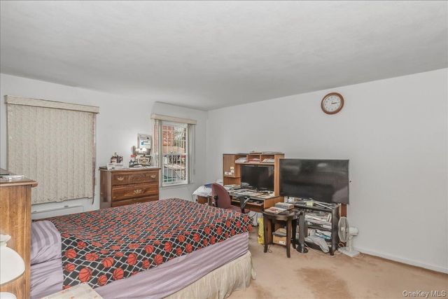 8950 Pontiac Street, Queens Village, NY 11427