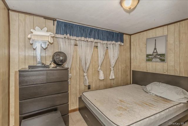 8950 Pontiac Street, Queens Village, NY 11427
