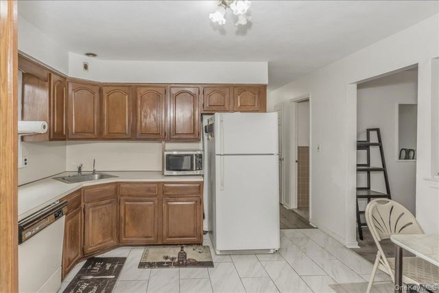 8950 Pontiac Street, Queens Village, NY 11427