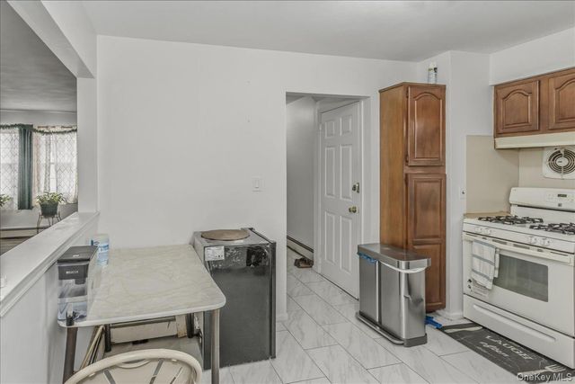 8950 Pontiac Street, Queens Village, NY 11427